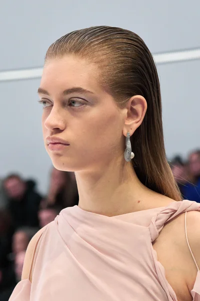 Look 22